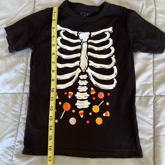 Lot of 3 Boys T-shirts - 1 Old Navy, 1 Children’s Place & 1 Carters Size 5T - Picture 6 of 13